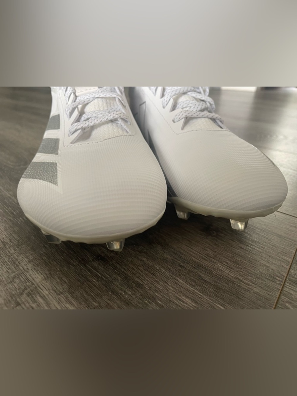 SOLD‼️adidas White Soccer Cleats with Silver Stripes - Picture 9 of 10